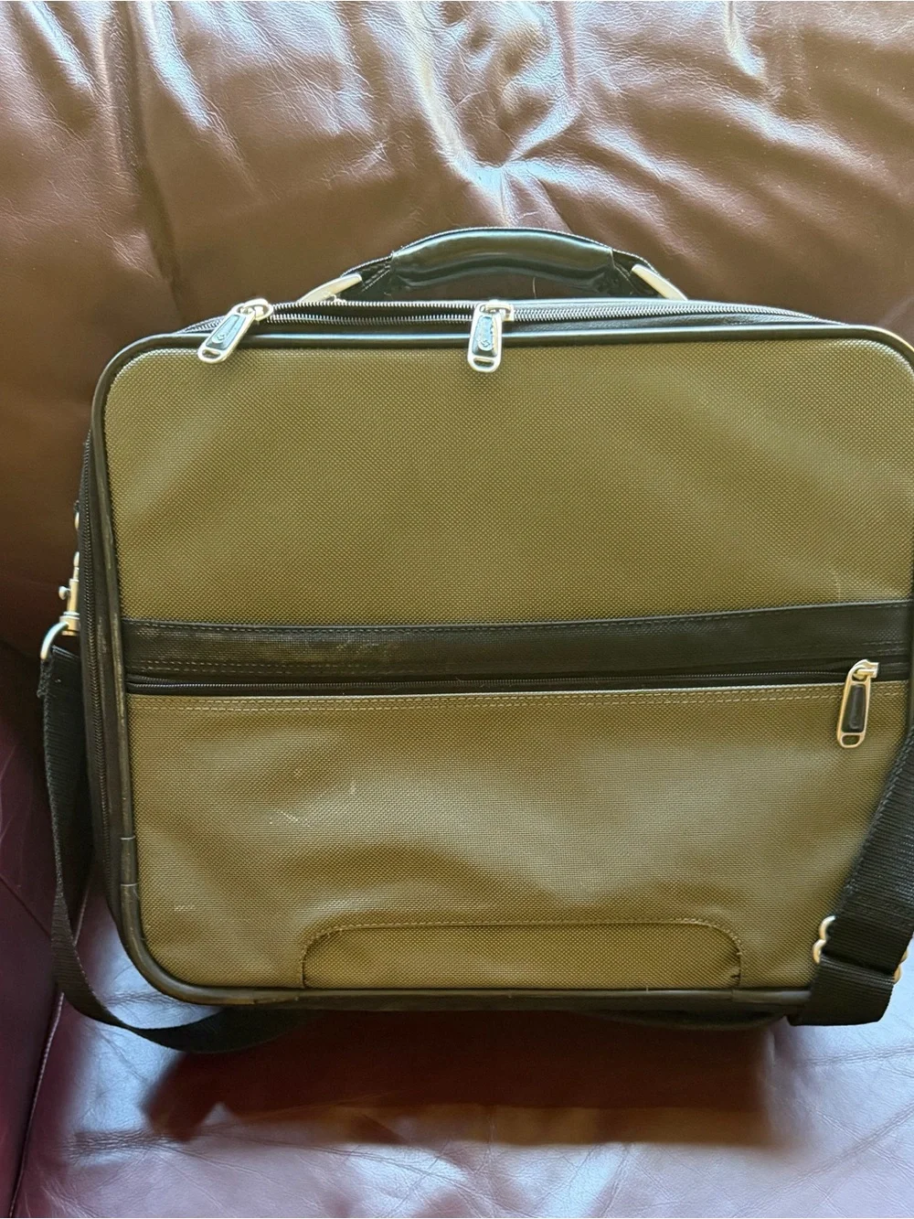 Men's / women’s Olive Gray and Black Laptop Briefcase (Many Pockets)